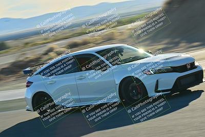 media/Dec-13-2025-Extreme Speed (Sat) [[d129ecb0b9]]/Beginner/Session 3 (Turn 5)/